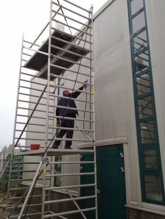 Damwand reiniging